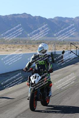 media/Dec-01-2025-Moto Forza (Mon) [[2daa91e15f]]/4-Around the Pits/